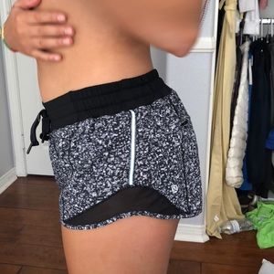 Lulu Lemmon black and white floral shorts